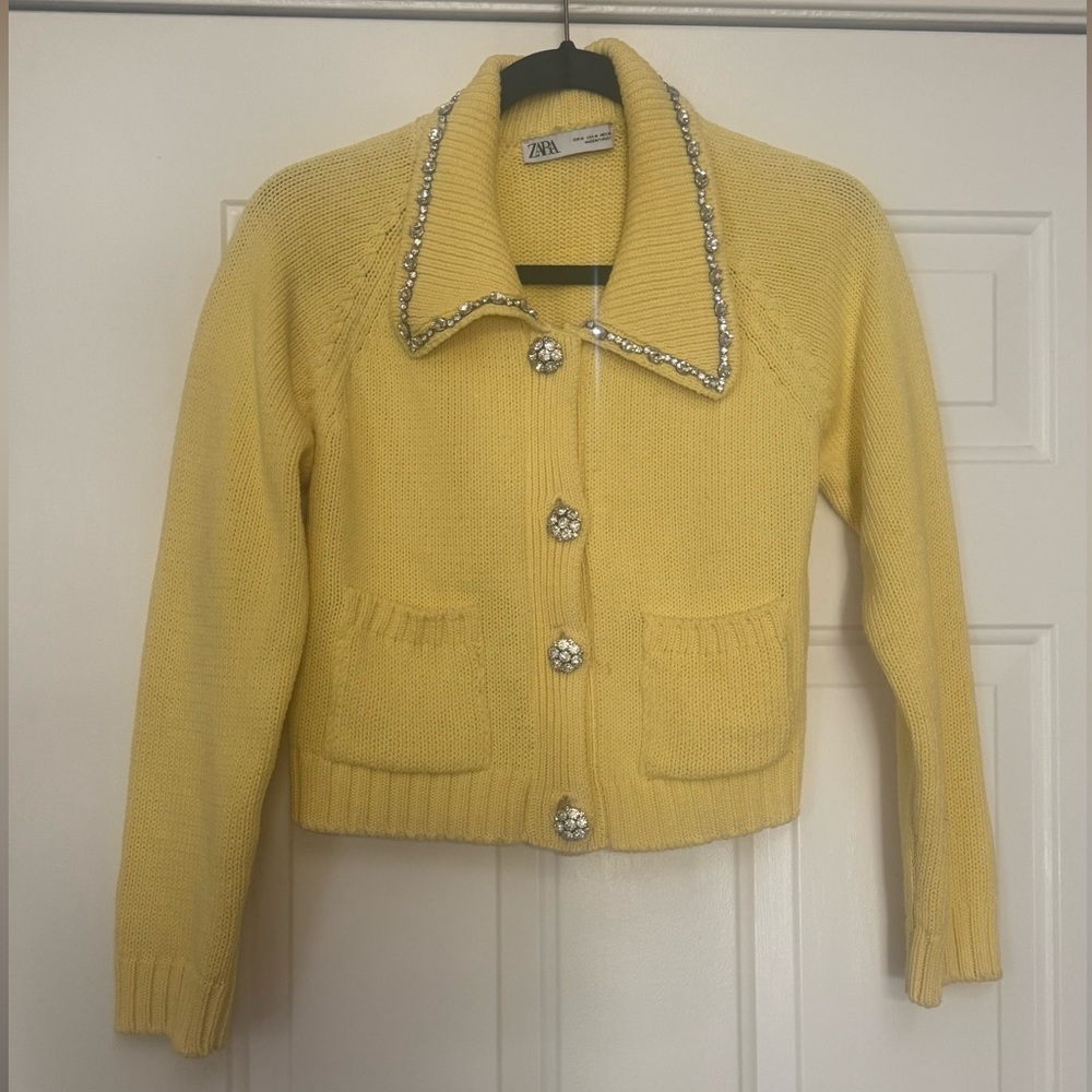 Zara Yellow V-Neck Knit Sweater with Embellished Collar